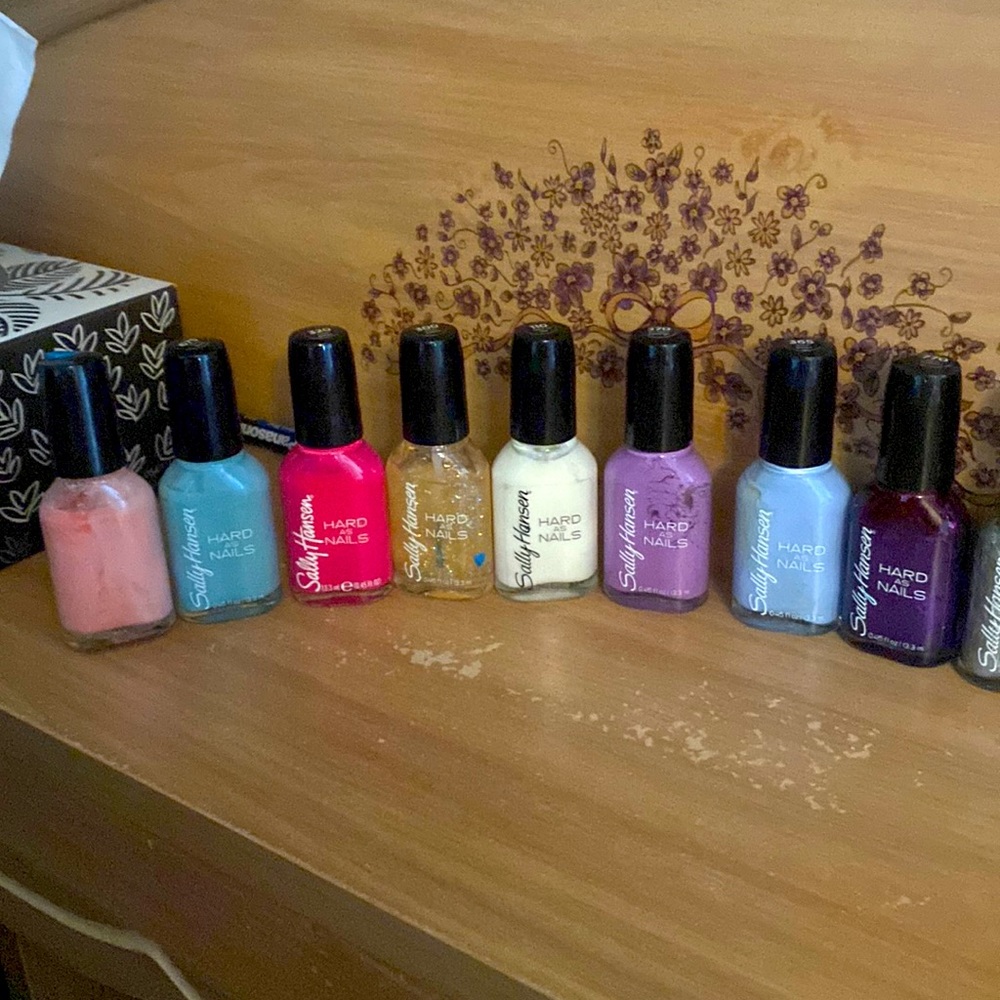 Sally Hansen Nail Polish